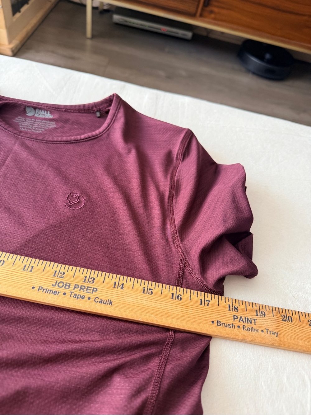 Fjallraven Women's Abisko Lite Short Sleeve T-Shirt - XS Maroon / Burgendy - Picture 7 of 8